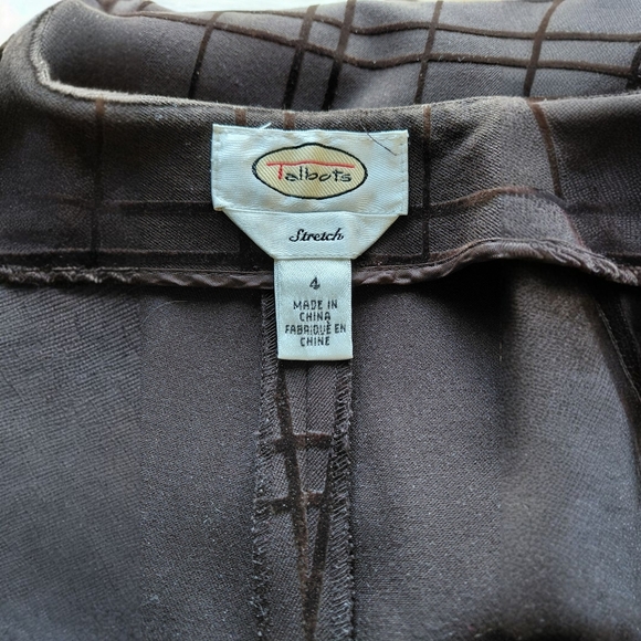 Talbots Women's Brown Checkered Trousers - Picture 6 of 7